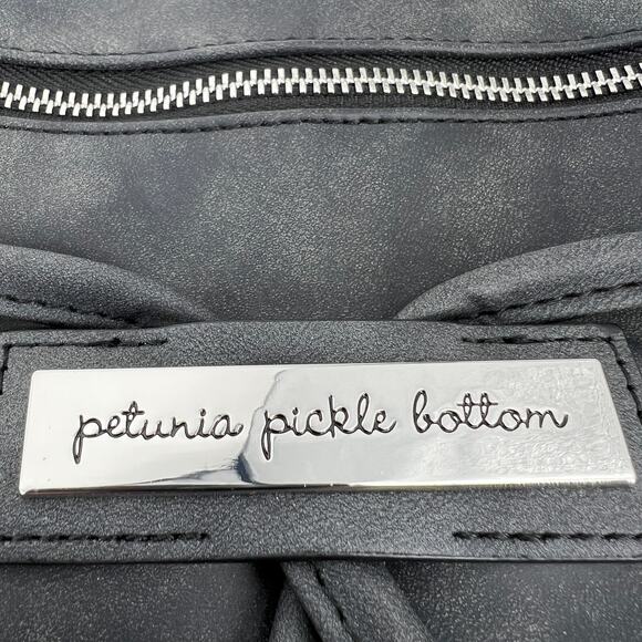 Petunia Pickle Bottom Cinch Bucket Diaper Bag Backpack Gray No Changing Pad - Picture 9 of 10